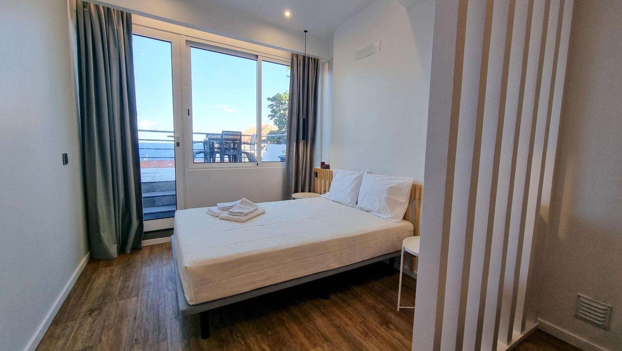 The Jolie - Apartments By The Ocean Порту-Мониш Экстерьер фото